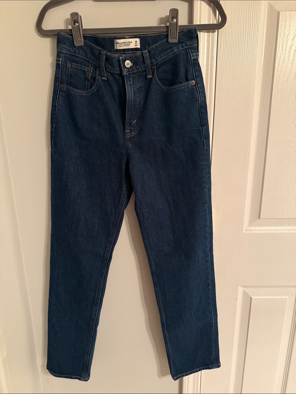 Abercrombie & Fitch Dark Blue Straight Leg Women’s Jeans